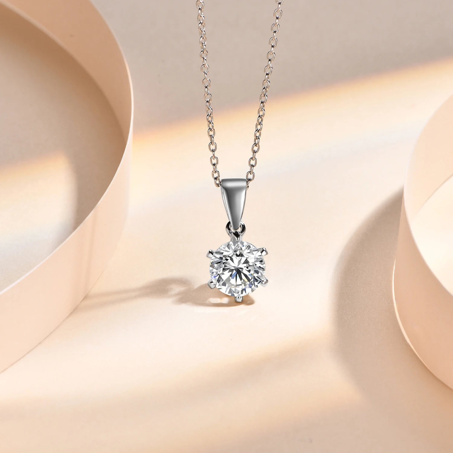 Memovra Classic Moissanite Diamond Pendant Necklace