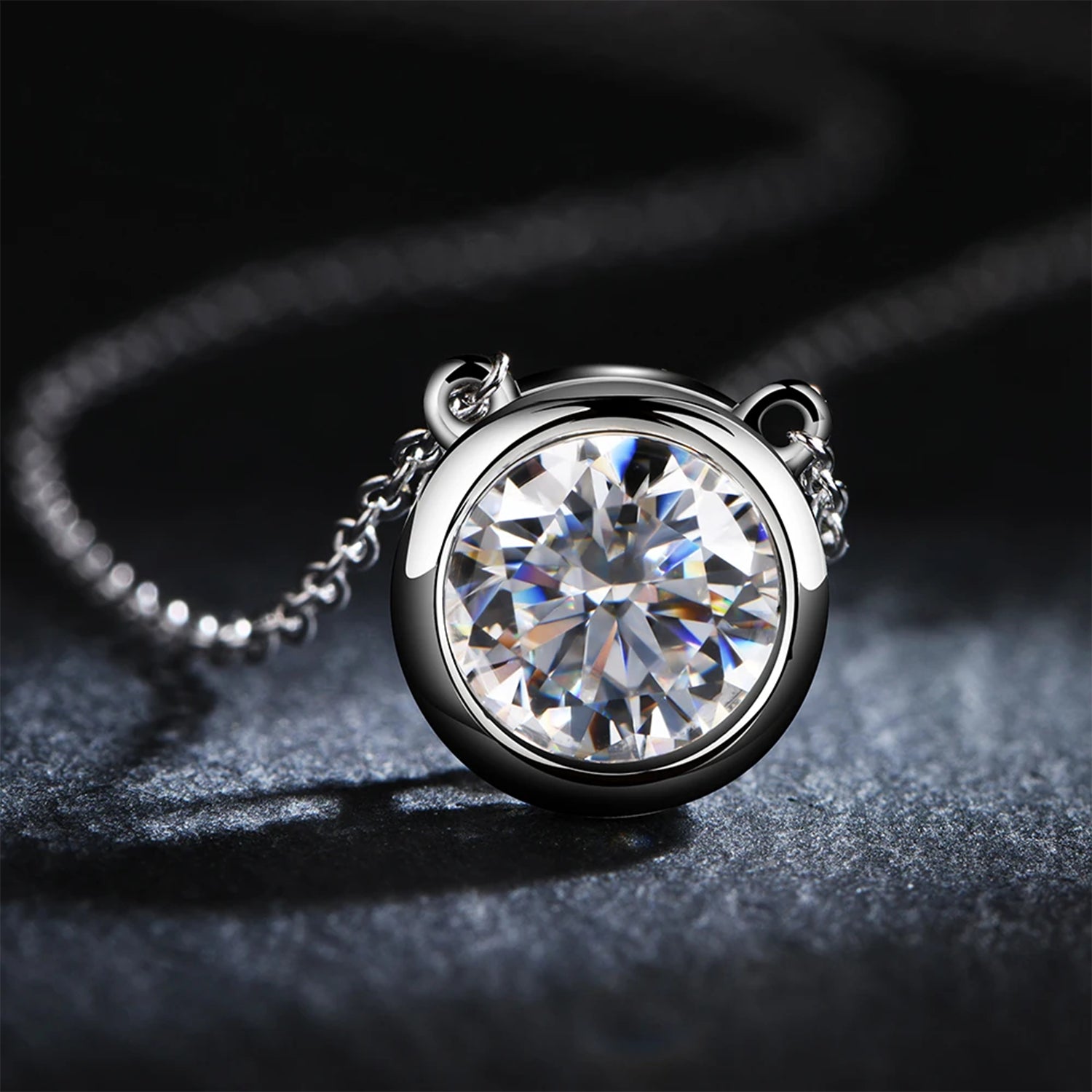 Sparkling Moissanite Pendant Necklace