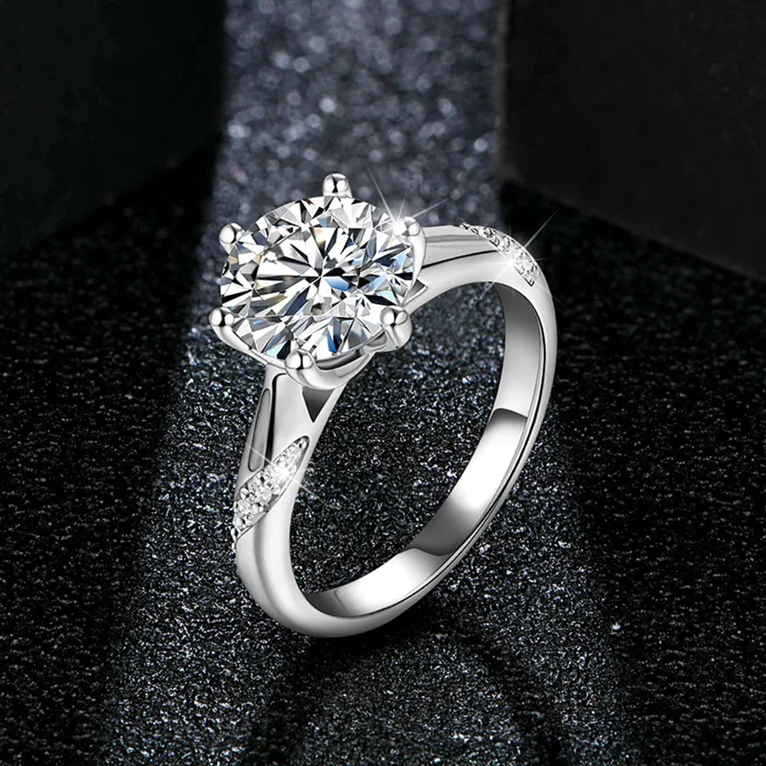 Radiance Classic Moissanite Ring