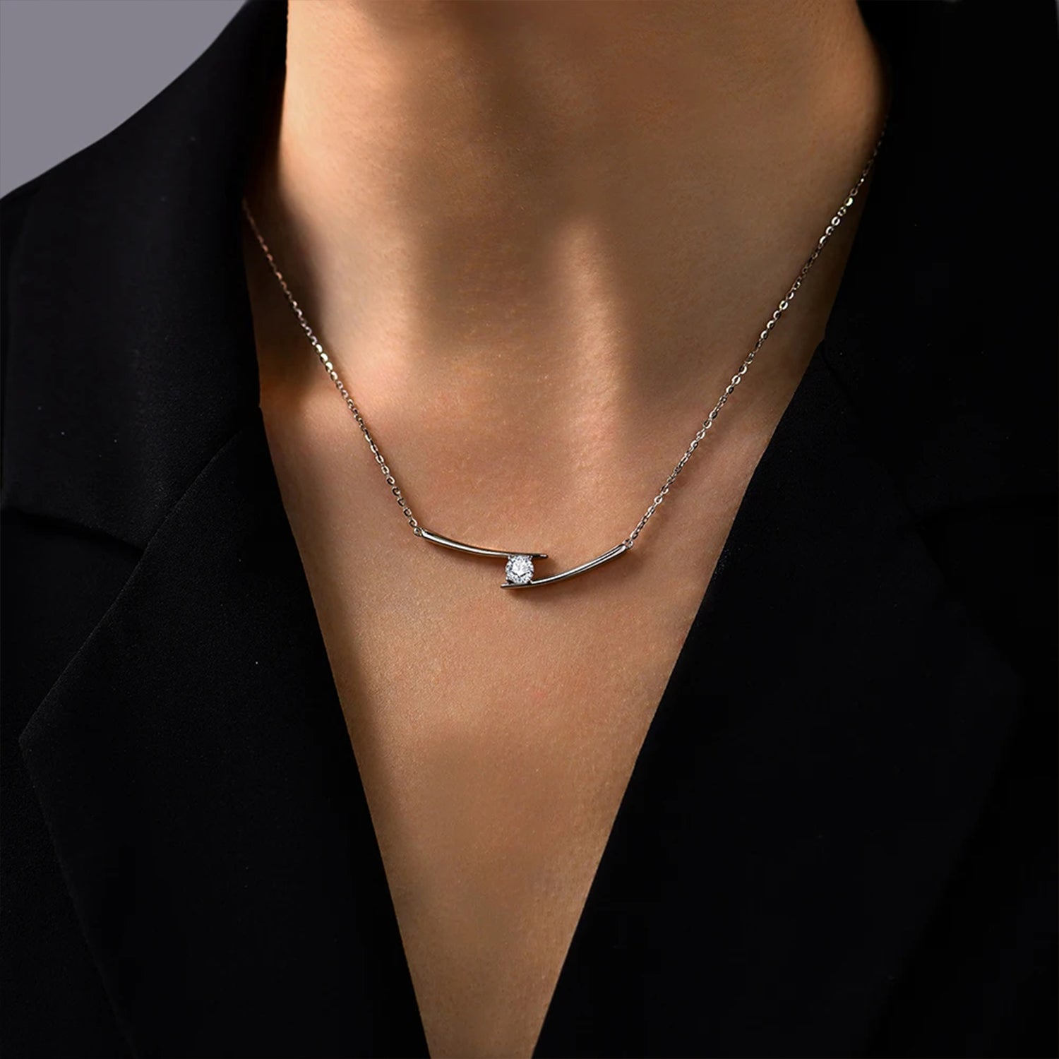 Memovra Luxe Moissanite Diamond Necklace